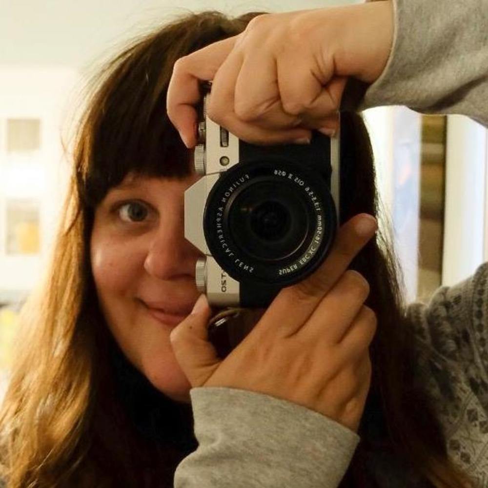Meet your Posher, Mia